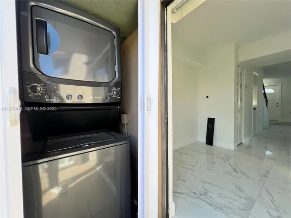 $2,900 | 1909 Southwest 107th Avenue, Unit 910, Miami, FL 33165