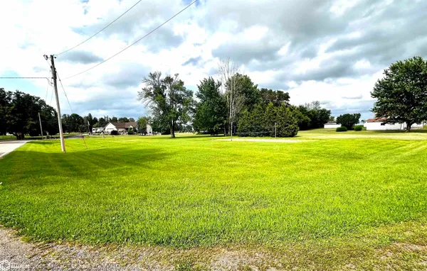 $30,000 | 775 1st Street Northeast, Britt, IA 50423