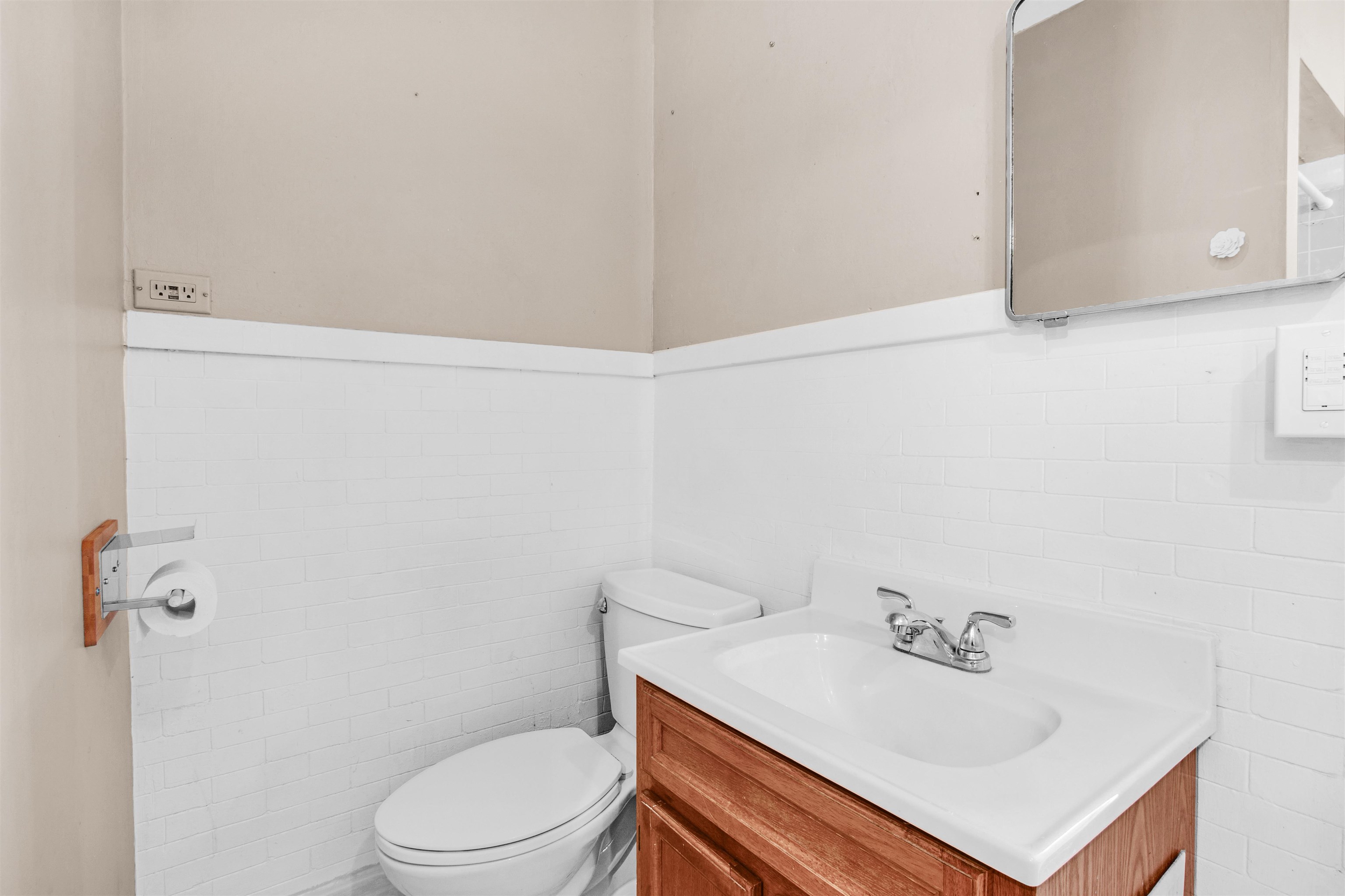 725 Thomson Street, Unit 3 Flint, MI 48503 - Photo 5 of 6