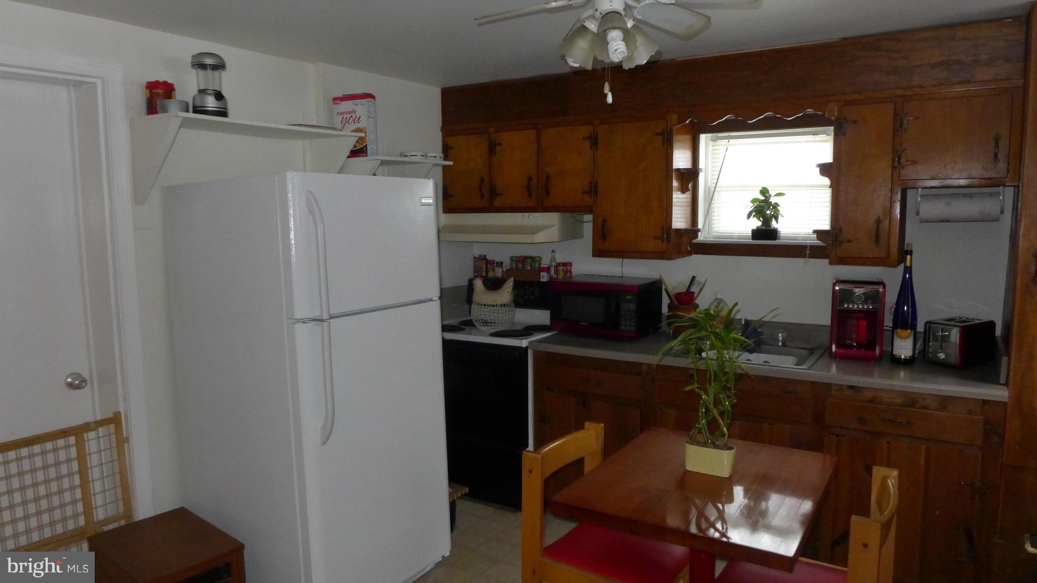 4045 Forrest School Road Smithsburg, MD 21783 - Photo 2 of 30 Kitchen