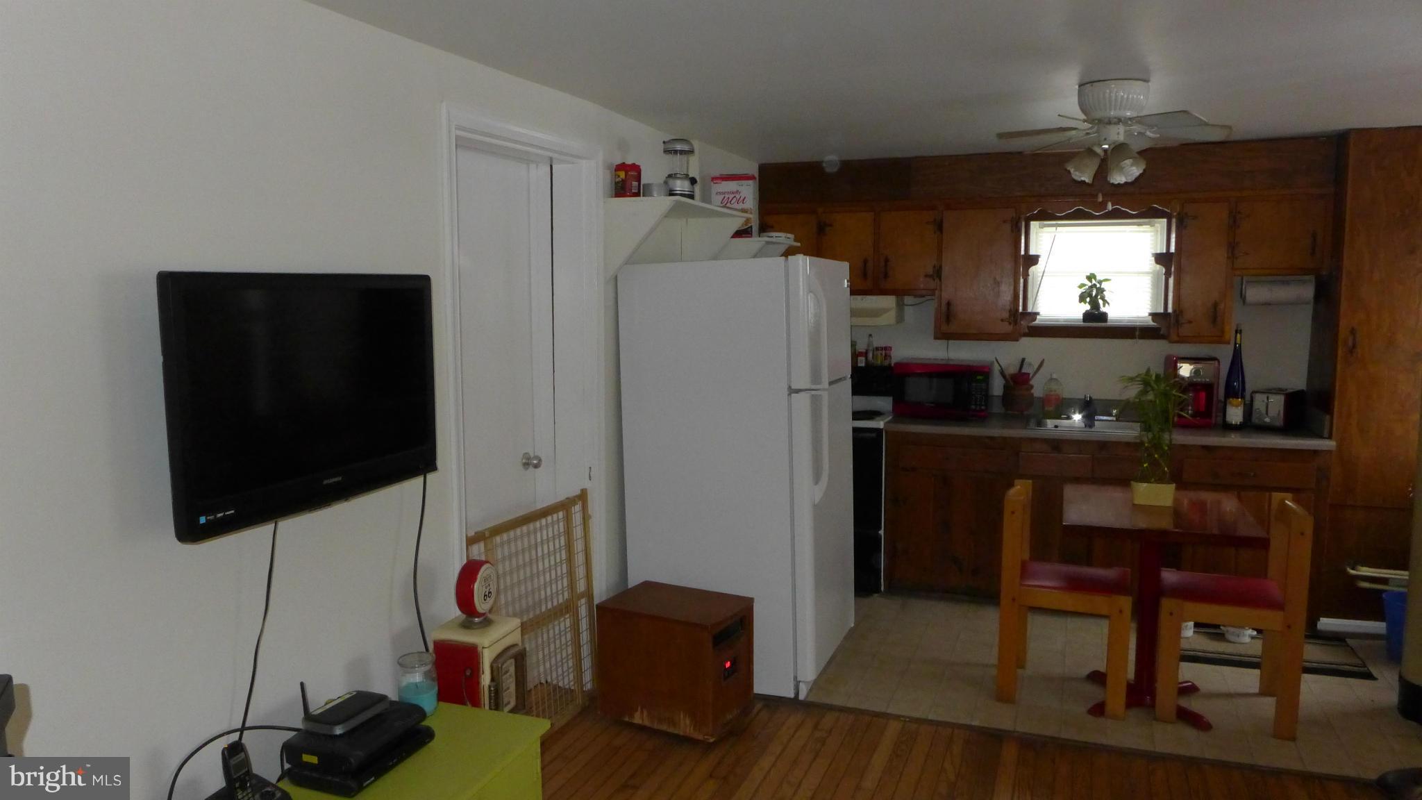 4045 Forrest School Road Smithsburg, MD 21783 - Photo 6 of 30 Family Room