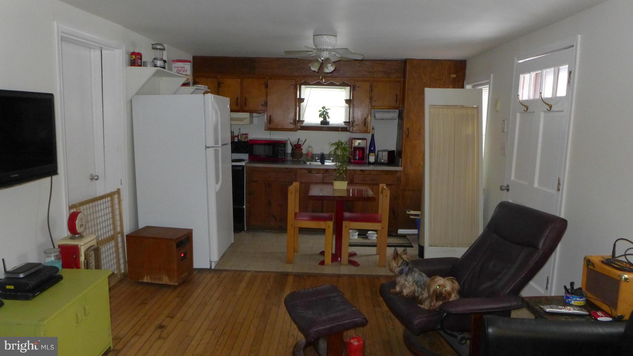 4045 Forrest School Road Smithsburg, MD 21783 - Photo 7 of 30 Family Room