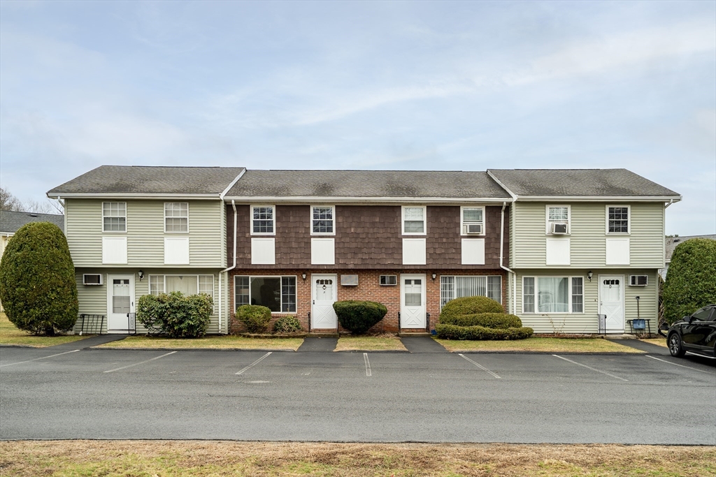 945 Riverside Drive, Unit 24B Methuen, MA 01844 - Photo 1 of 13 Gallery Image 1