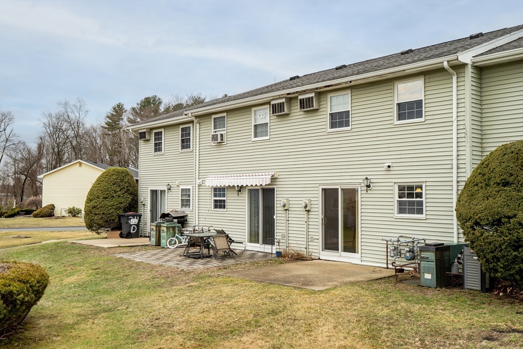 945 Riverside Drive, Unit 24B Methuen, MA 01844 - Photo 12 of 13 Gallery Image 12