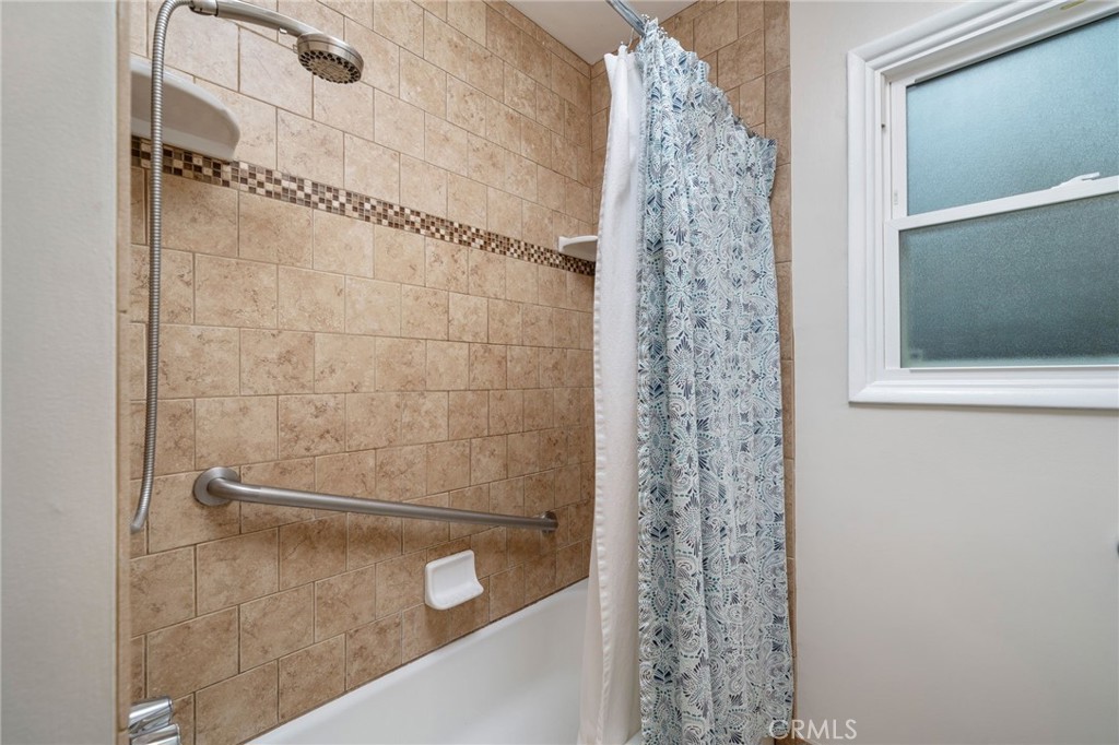 536 North Pennsylvania Avenue Glendora, CA 91741 - Photo 18 of 38 a bathroom with a shower