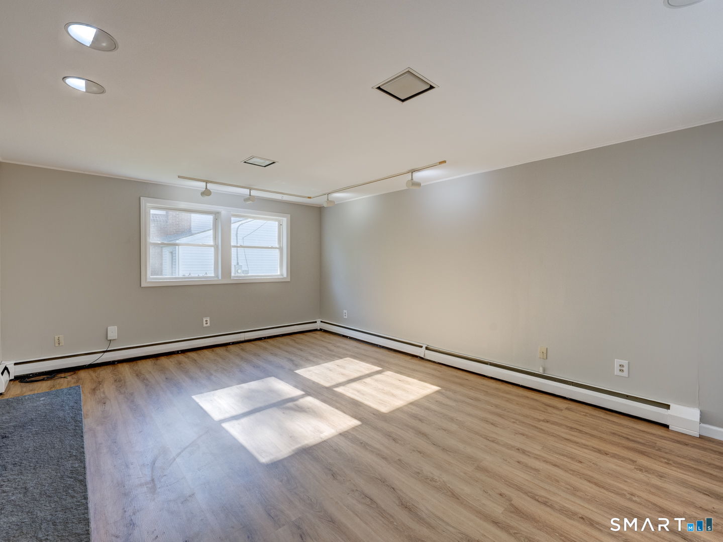 38 Portage Road West Hartford, CT 06117 - Photo 27 of 37