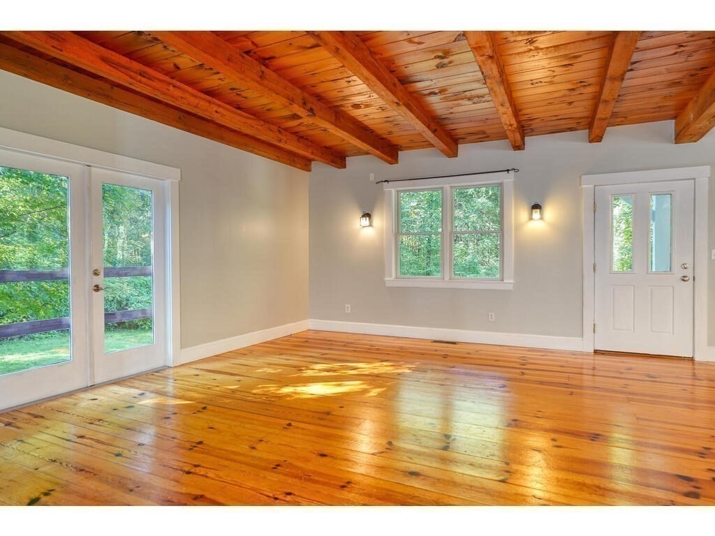 296 Berlin Road Bolton, MA 01740 - Photo 10 of 29