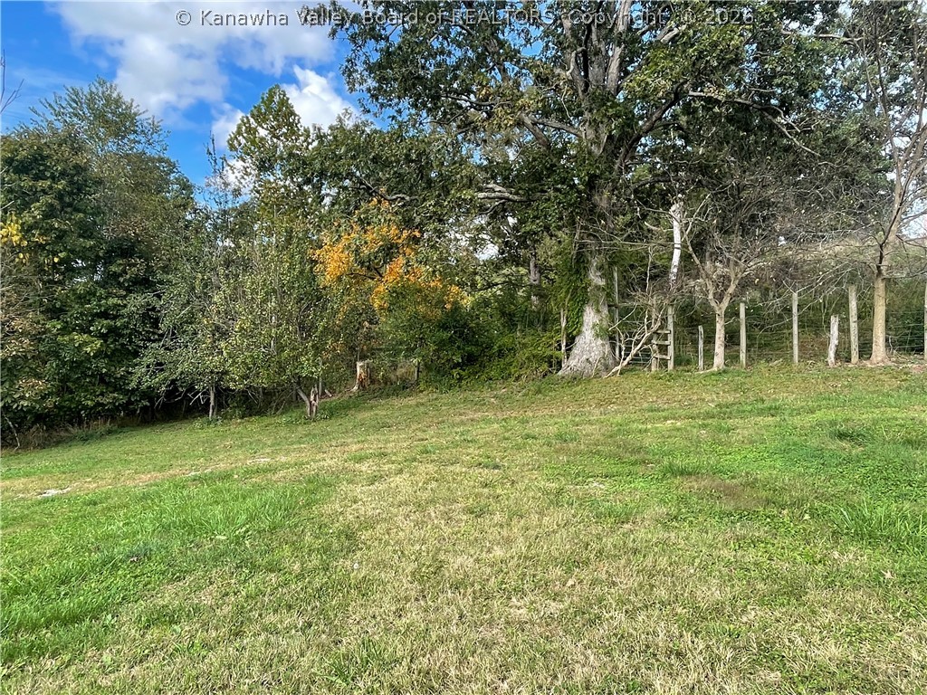 1539 Grasslick Ripley, WV 25271 - Photo 6 of 28 Gallery Image 6