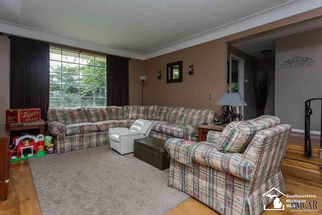 1595 Samaria Road Temperance, MI 48182 - Photo 4 of 25 21365559-3.JPG
