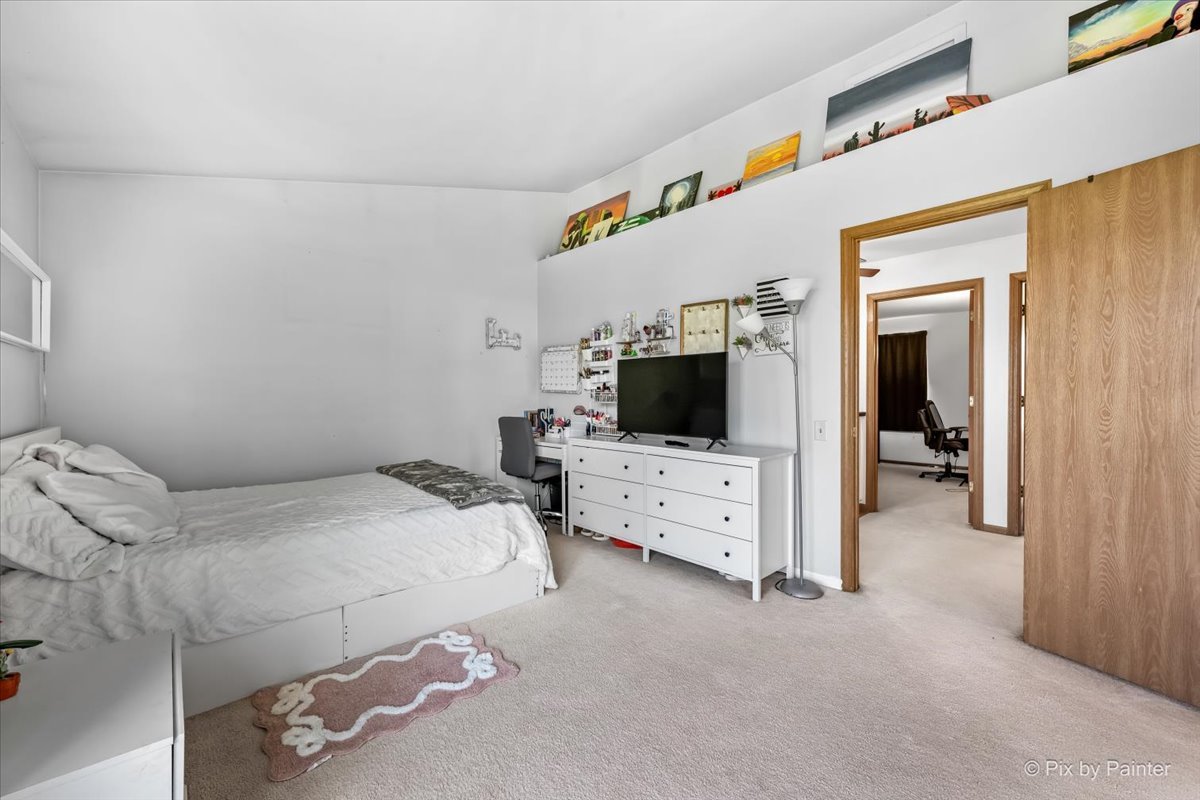 20 North Oltendorf Road Streamwood, IL 60107 - Photo 12 of 29