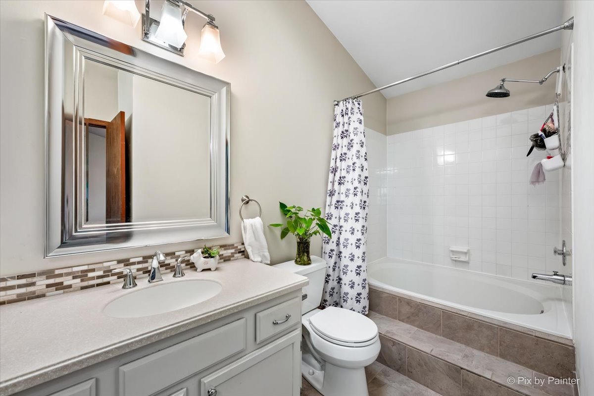 20 North Oltendorf Road Streamwood, IL 60107 - Photo 15 of 29