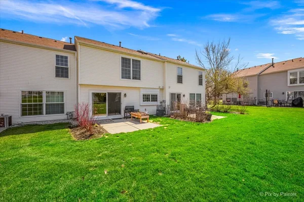 $310,000 | 20 North Oltendorf Road, Streamwood, IL 60107