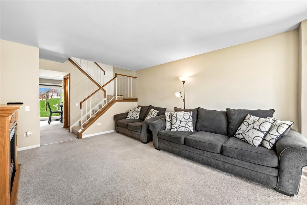 20 North Oltendorf Road Streamwood, IL 60107 - Photo 3 of 29