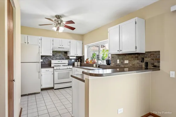 $310,000 | 20 North Oltendorf Road, Streamwood, IL 60107