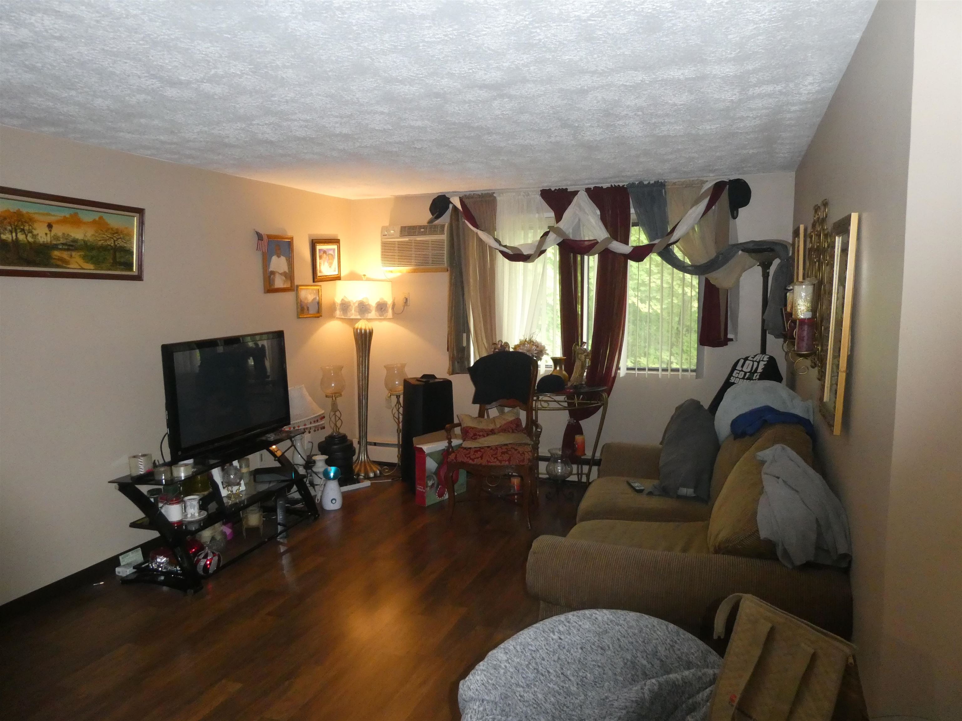 545 Calef Road, Unit 22 Manchester, NH 03103 - Photo 6 of 13