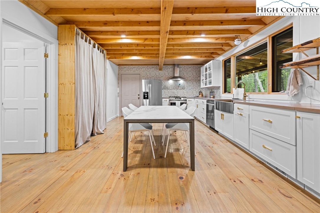 812 Jake's Mountain Road Deep Gap, NC 28618 - Photo 20 of 50 Gallery Image 20