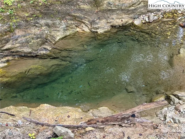 $775,000 | 812 Jake's Mountain Road, Deep Gap, NC 28618