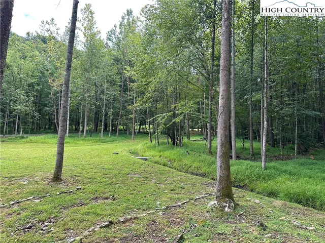 $775,000 | 812 Jake's Mountain Road, Deep Gap, NC 28618