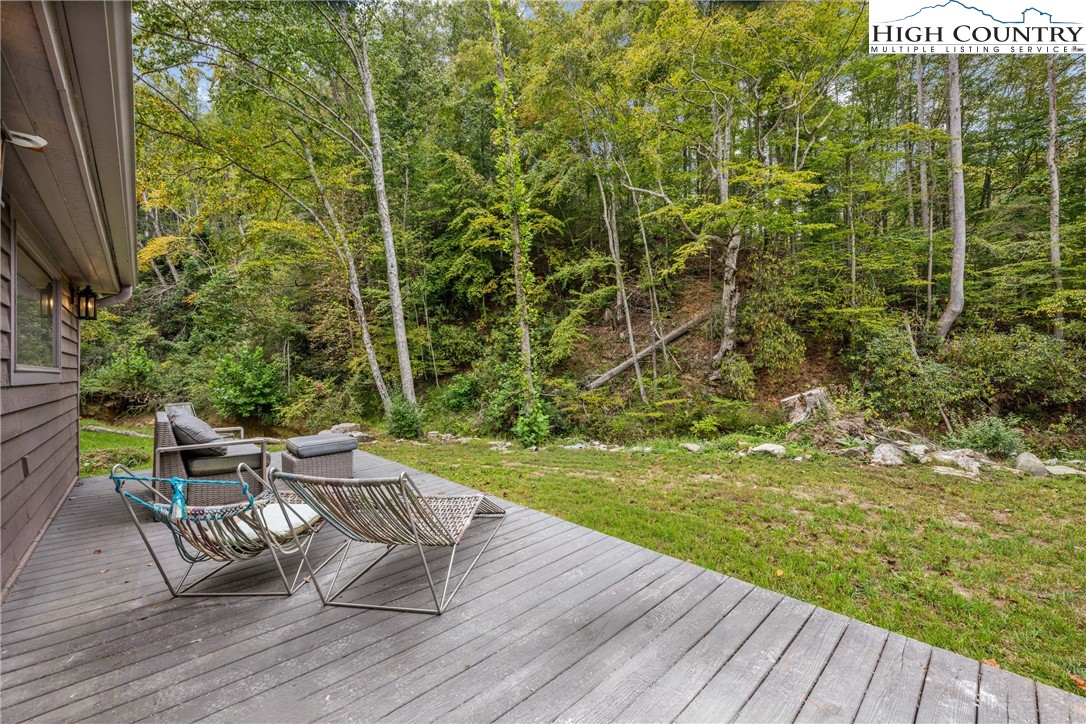 812 Jake's Mountain Road Deep Gap, NC 28618 - Photo 9 of 50 Gallery Image 9