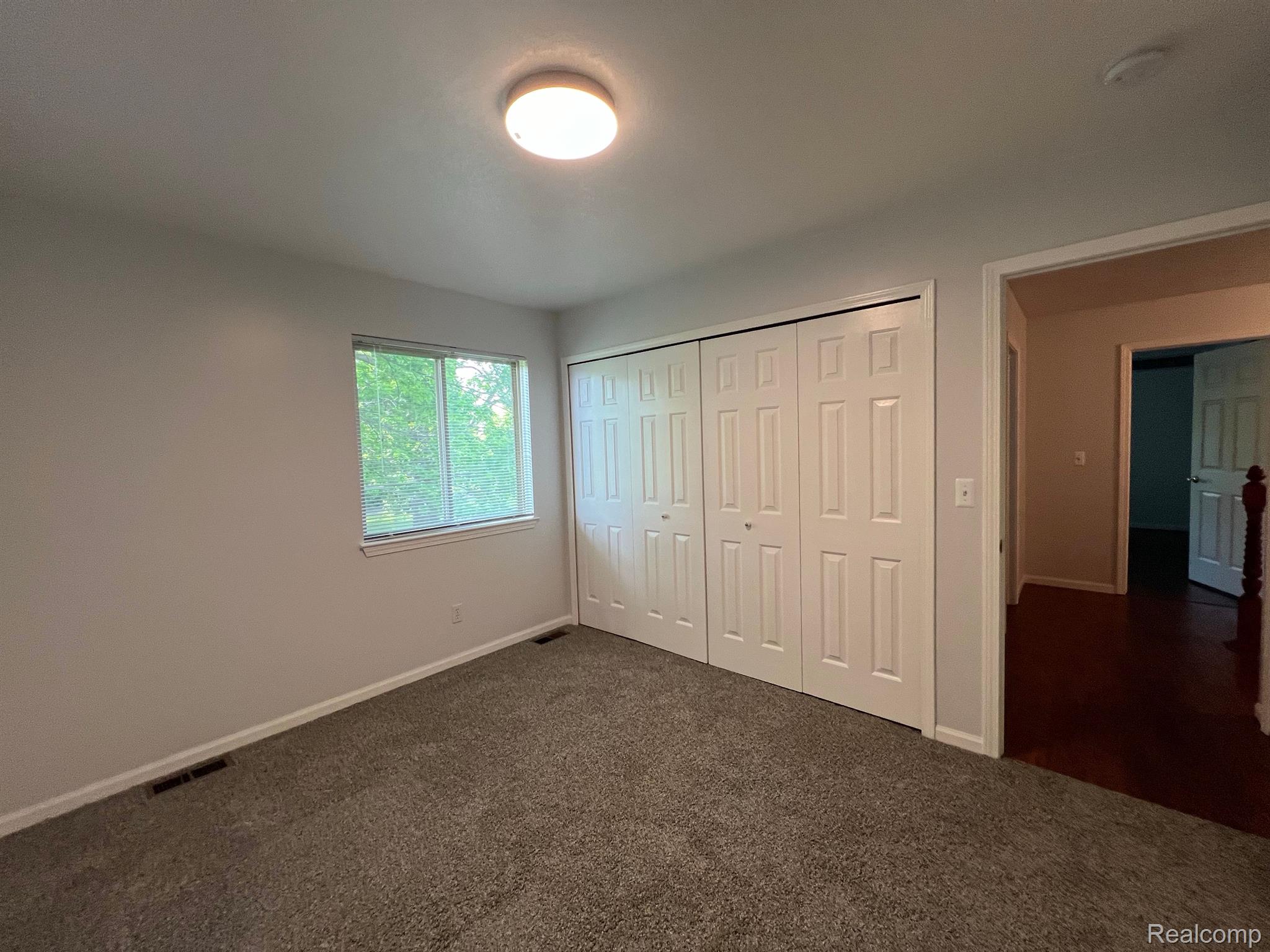 16697 Carter Road Trenton, MI 48183 - Photo 16 of 65 Gallery Image 16