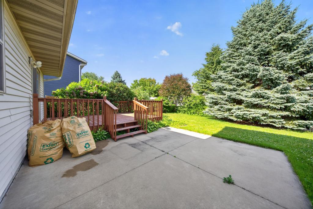 5806 48 Avenue Northwest Rochester, MN 55901 - Photo 45 of 48