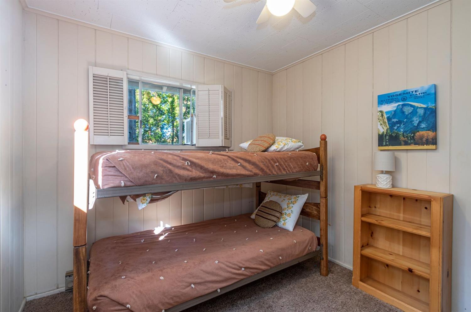 53653 Acorn Road Bass Lake, CA 93604 - Photo 25 of 33 Gallery Image 25