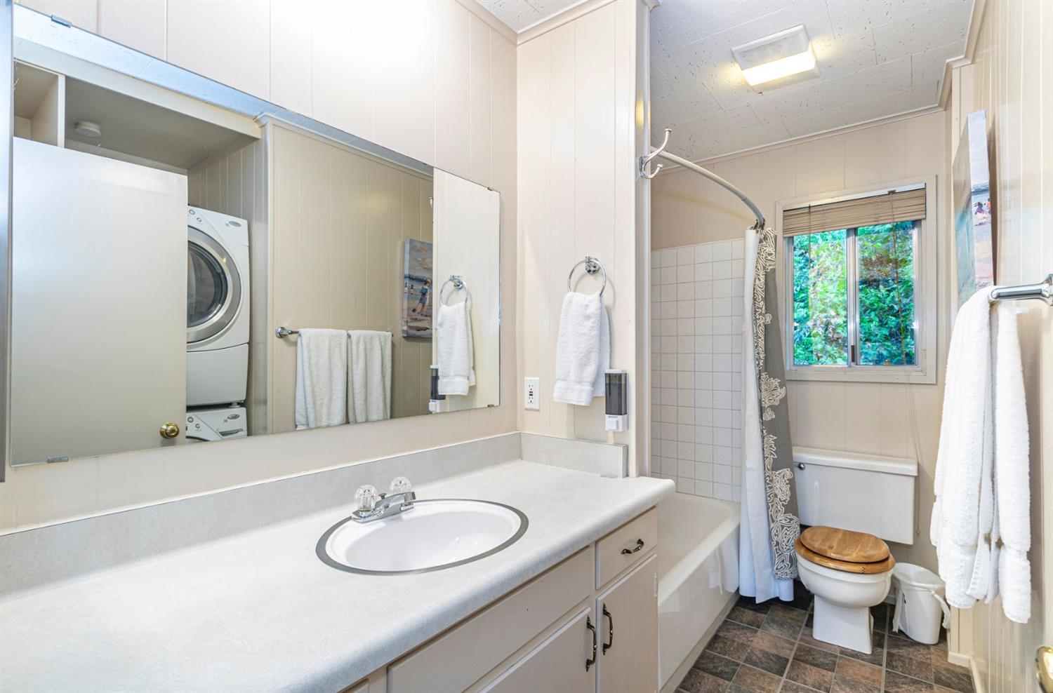 53653 Acorn Road Bass Lake, CA 93604 - Photo 28 of 33 Gallery Image 28
