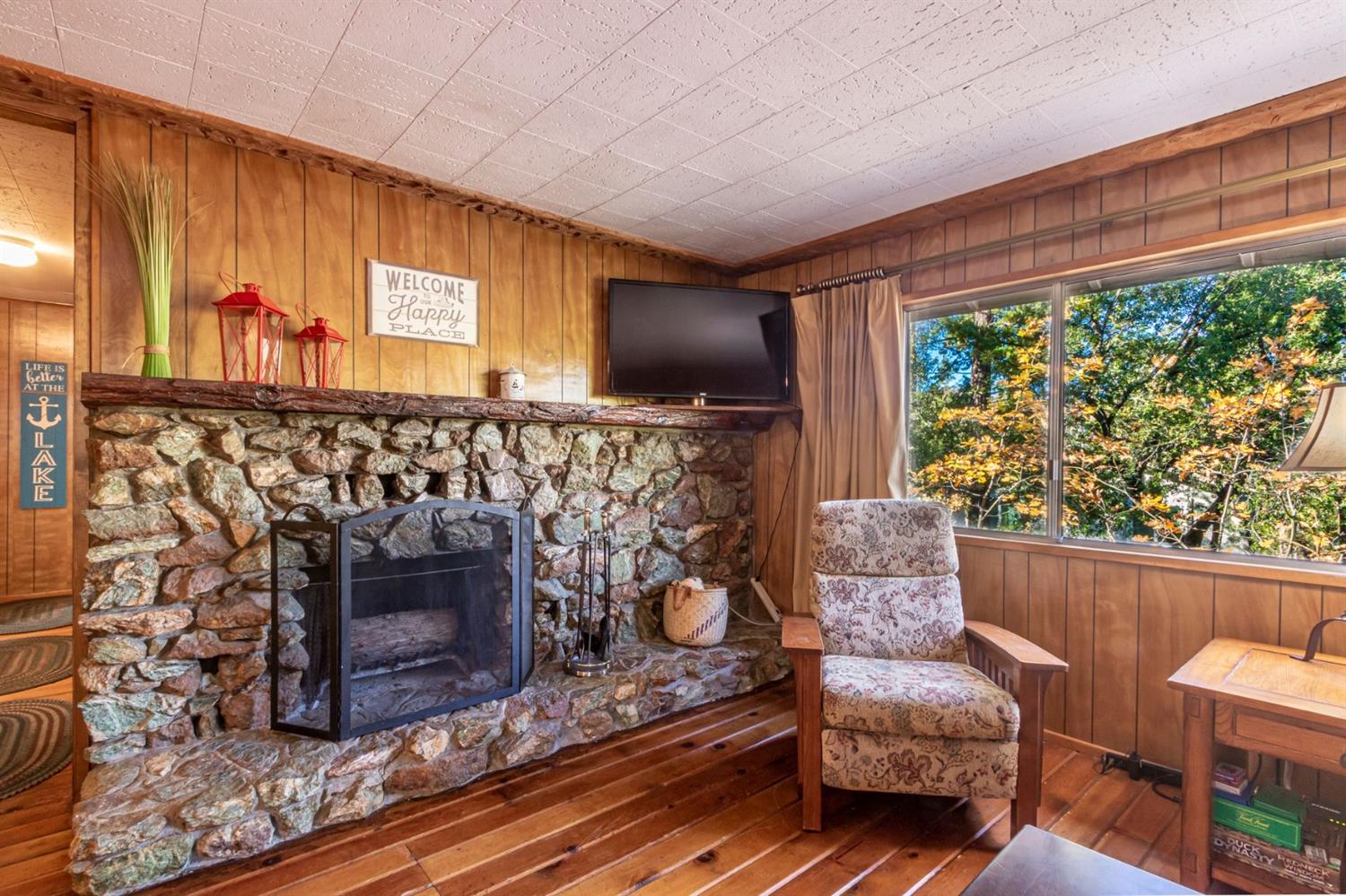 53653 Acorn Road Bass Lake, CA 93604 - Photo 10 of 33 Gallery Image 10