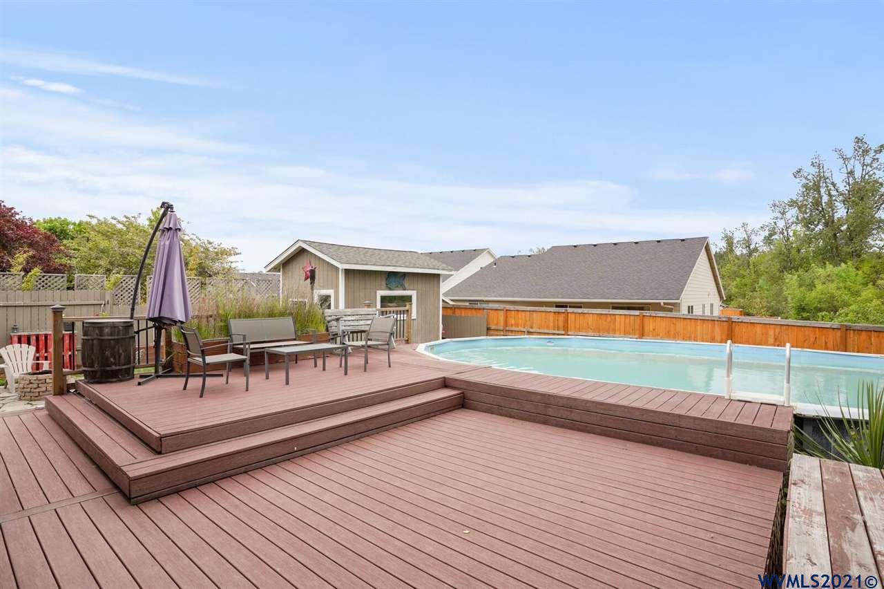 1655 Southwest Filbert Lane Dallas, OR 97338 - Photo 40 of 42
