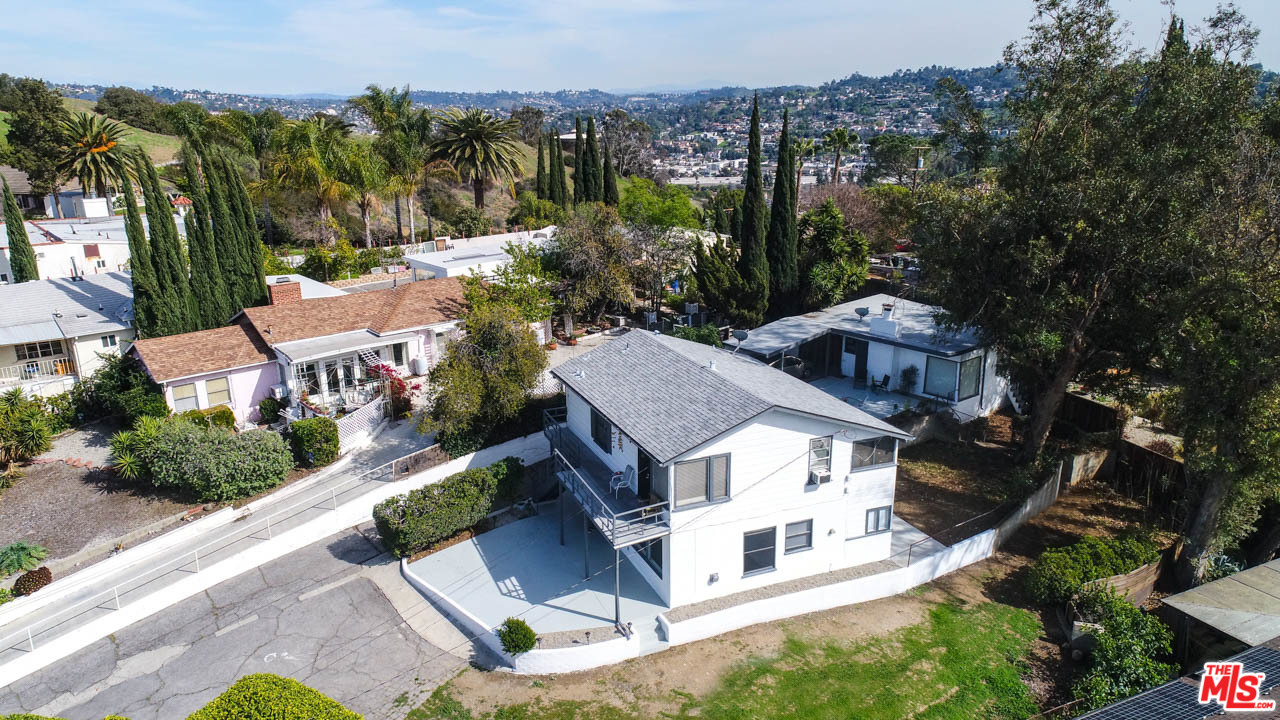 1212 Scenic Drive Glendale, CA 91205 - Photo 39 of 42 an aerial view of a house