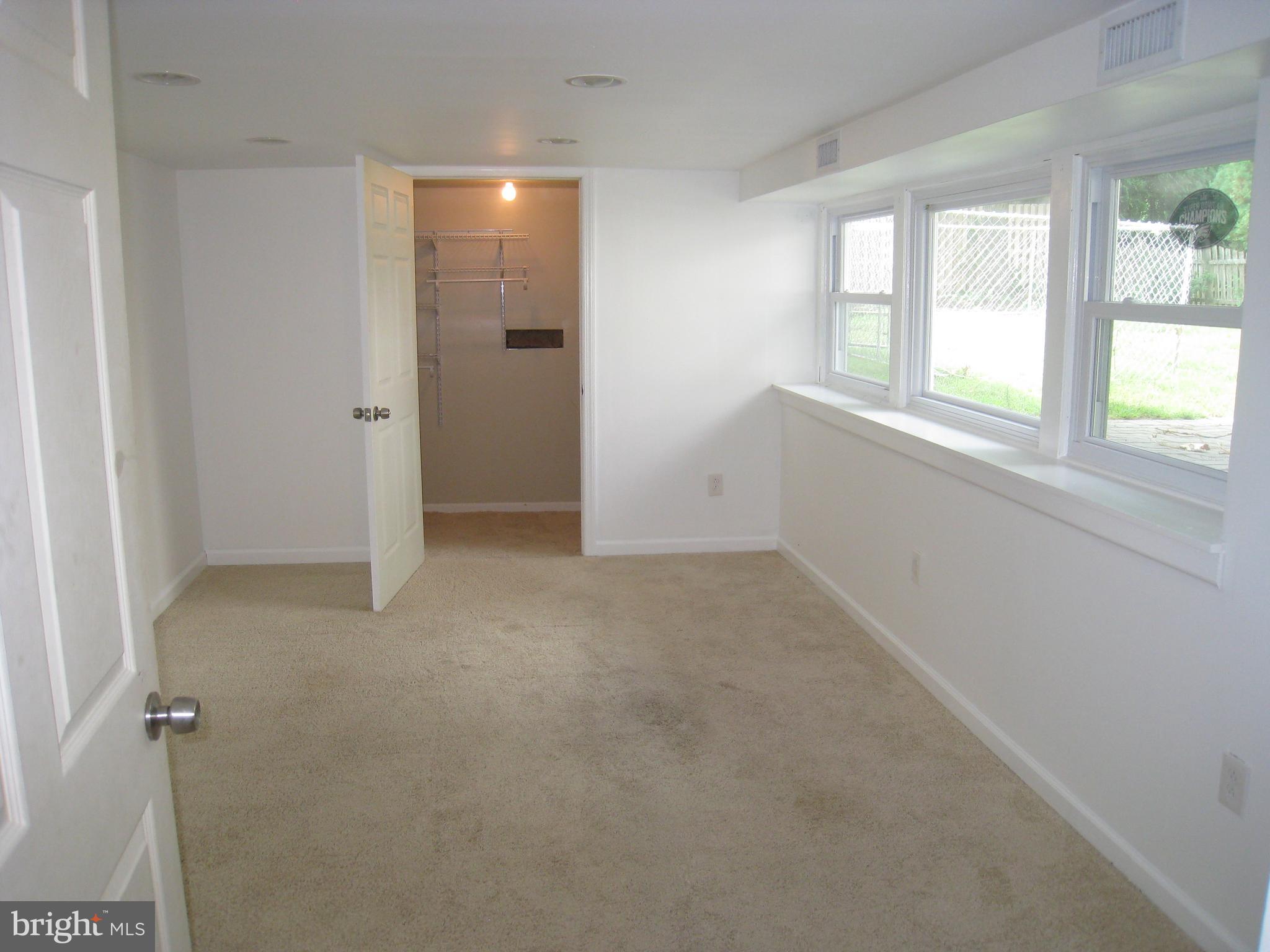233 Winding Way Road Stratford, NJ 08084 - Photo 11 of 29