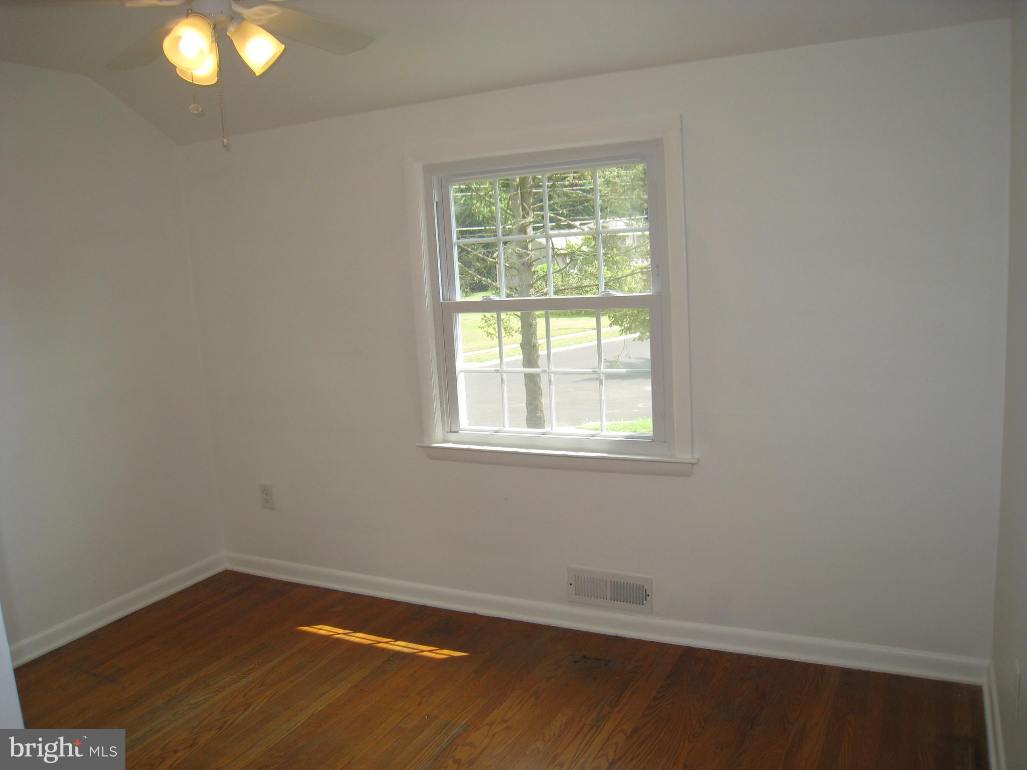 233 Winding Way Road Stratford, NJ 08084 - Photo 19 of 29