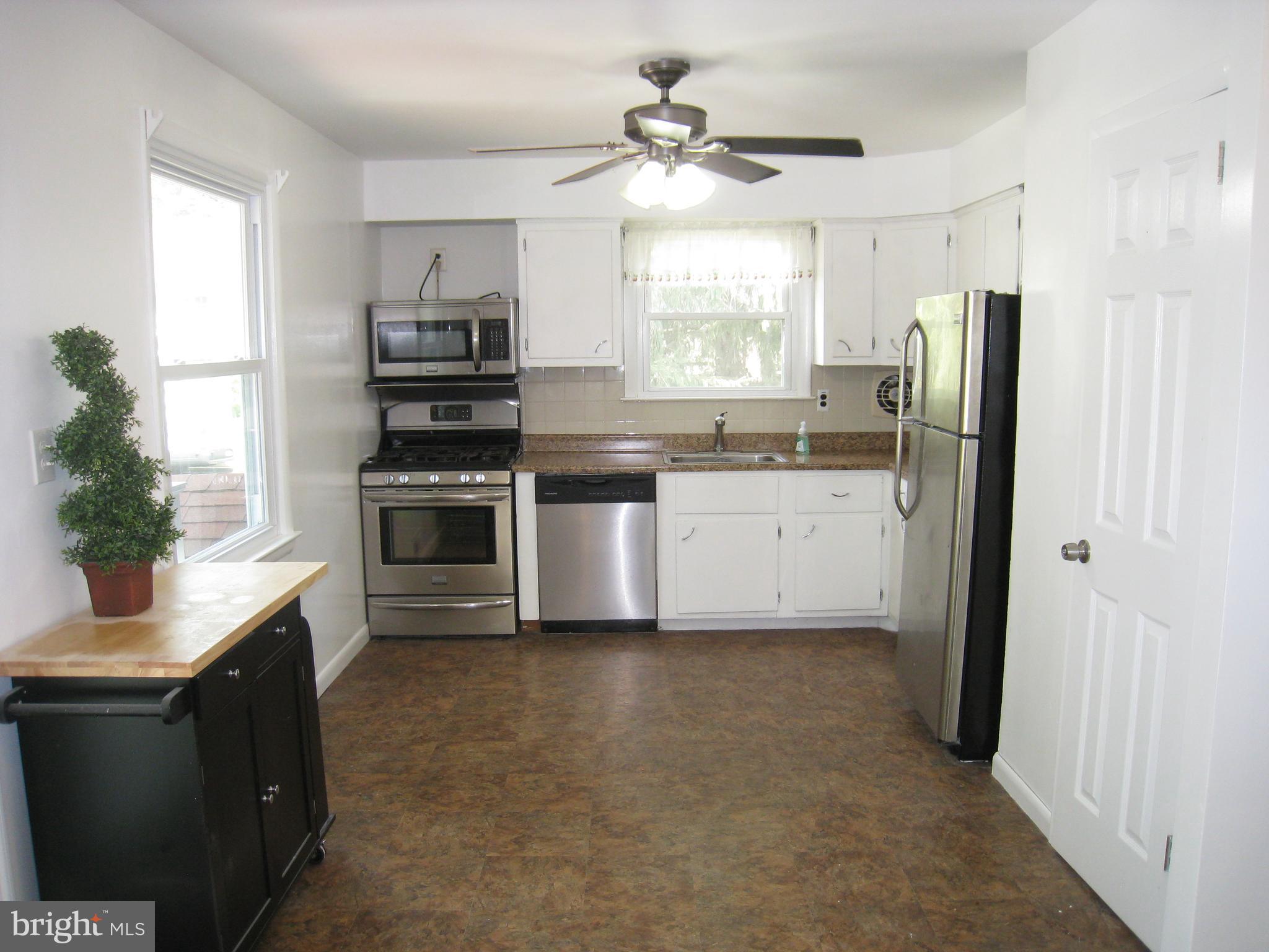 233 Winding Way Road Stratford, NJ 08084 - Photo 7 of 29