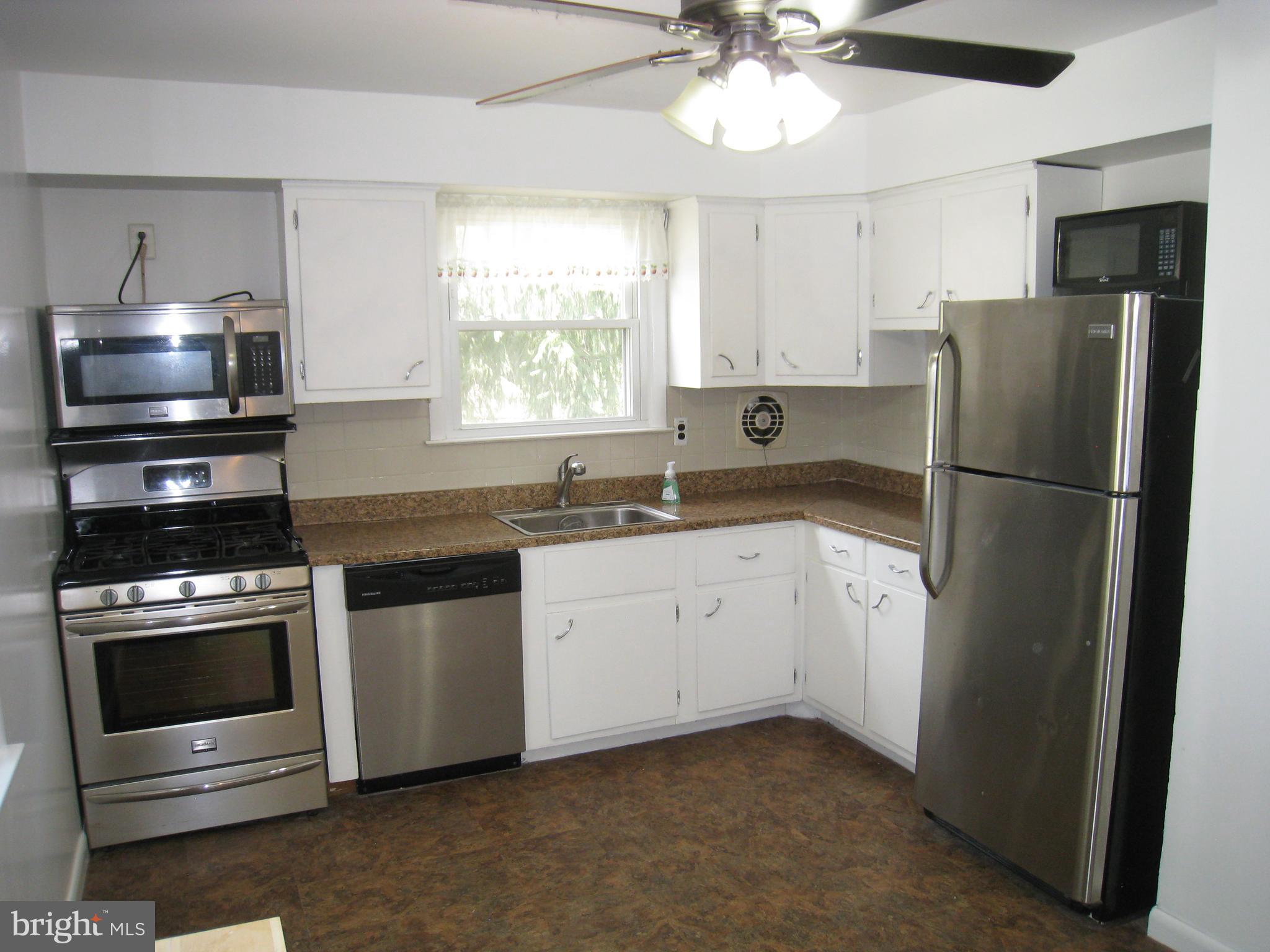 233 Winding Way Road Stratford, NJ 08084 - Photo 8 of 29