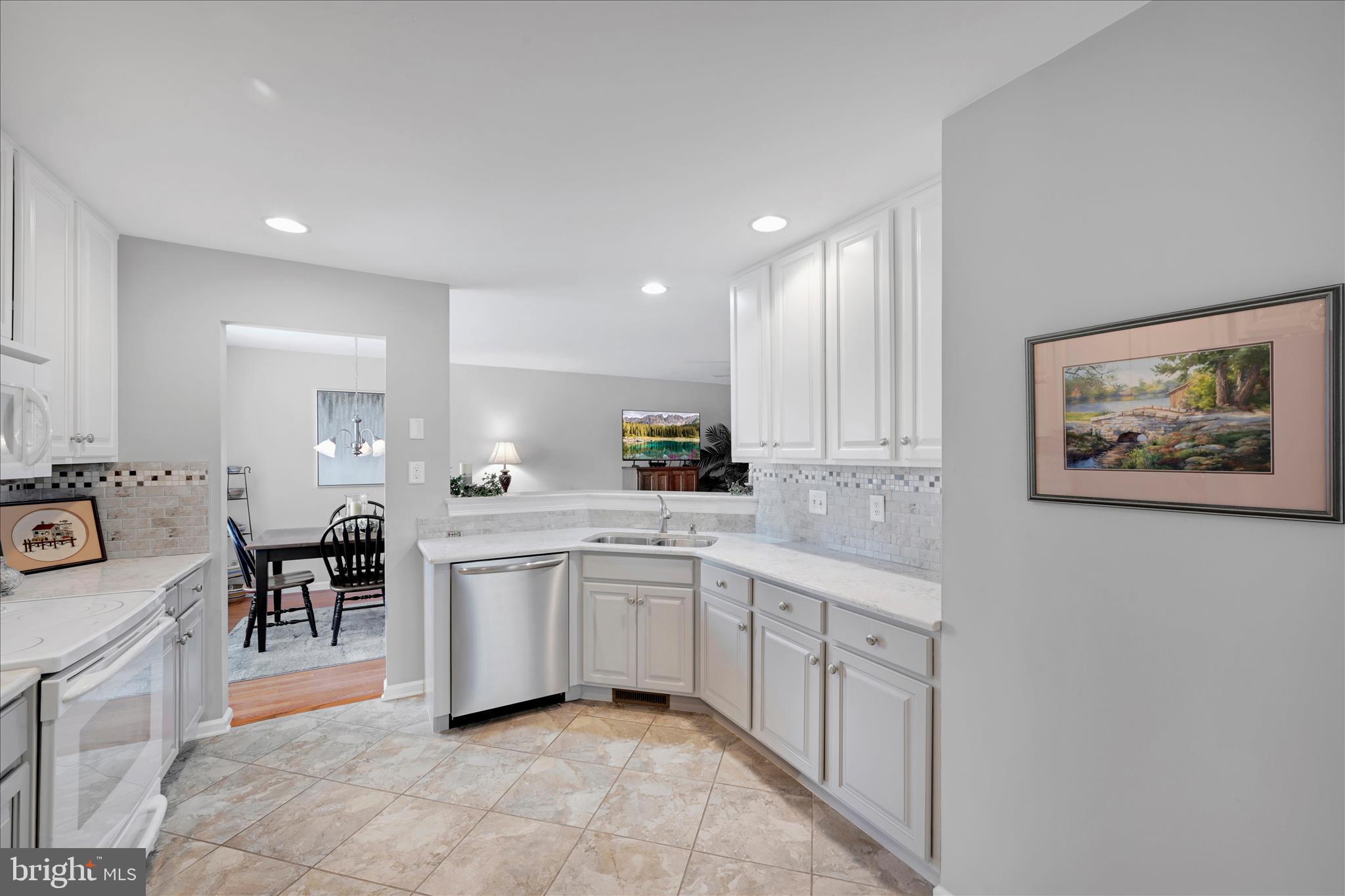 115 Hawk Valley Lane Denver, PA 17517 - Photo 18 of 43 Kitchen
