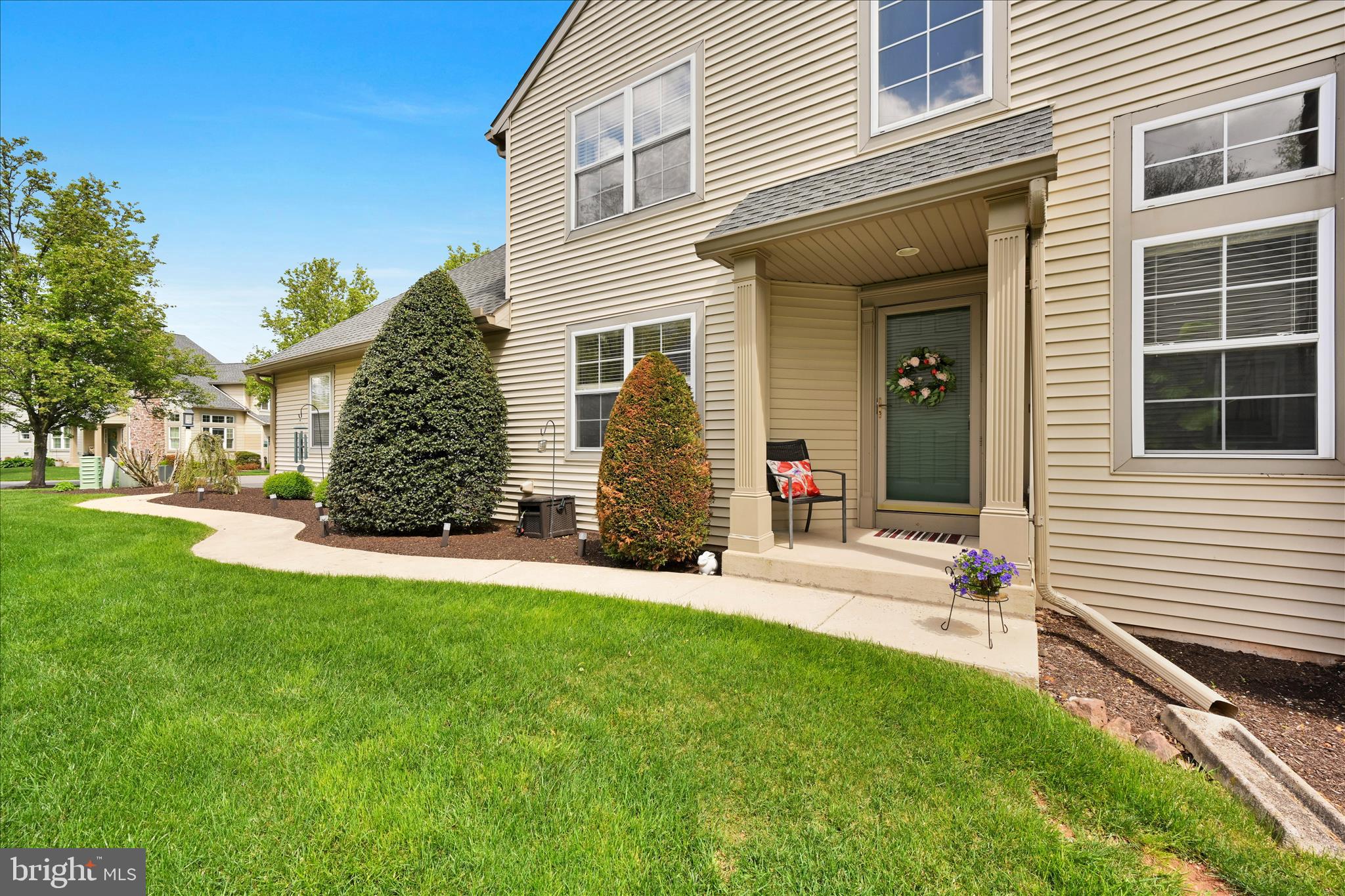 115 Hawk Valley Lane Denver, PA 17517 - Photo 5 of 43 Entrance