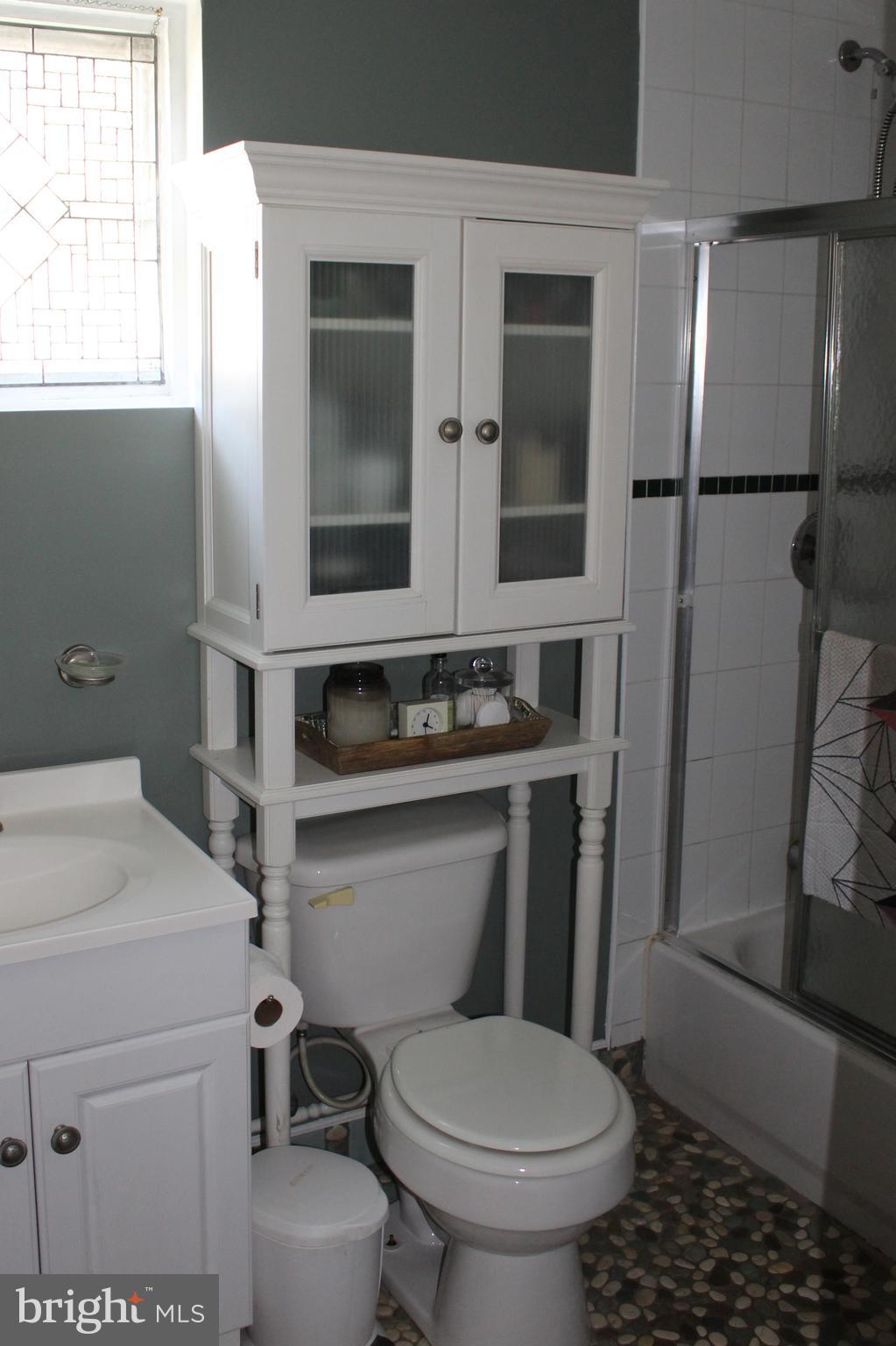 3207 Beverly Road Baltimore, MD 21214 - Photo 18 of 23 Bath