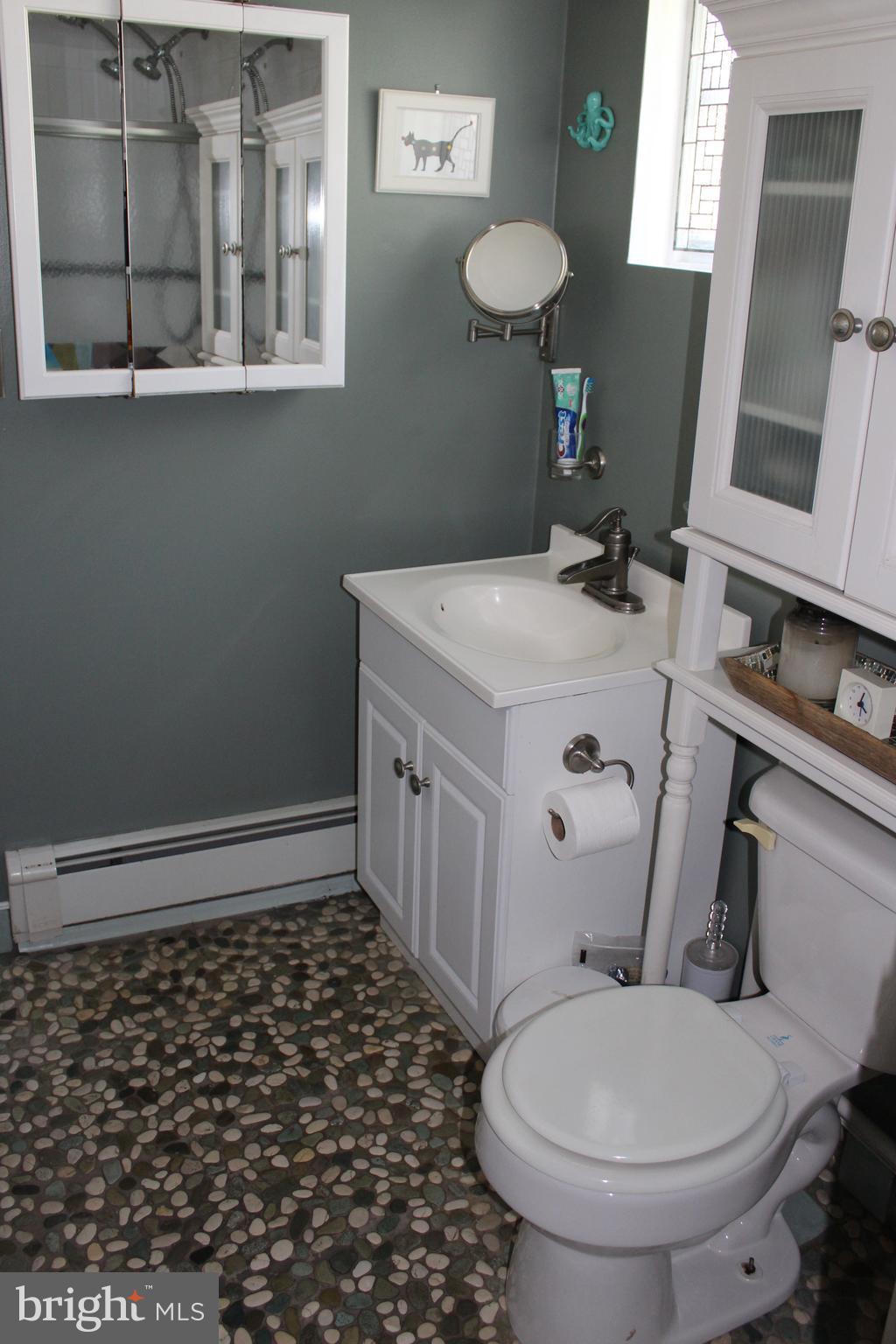 3207 Beverly Road Baltimore, MD 21214 - Photo 19 of 23 Bath