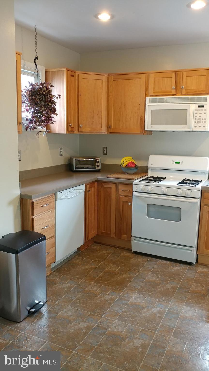 3207 Beverly Road Baltimore, MD 21214 - Photo 7 of 23 Kitchen