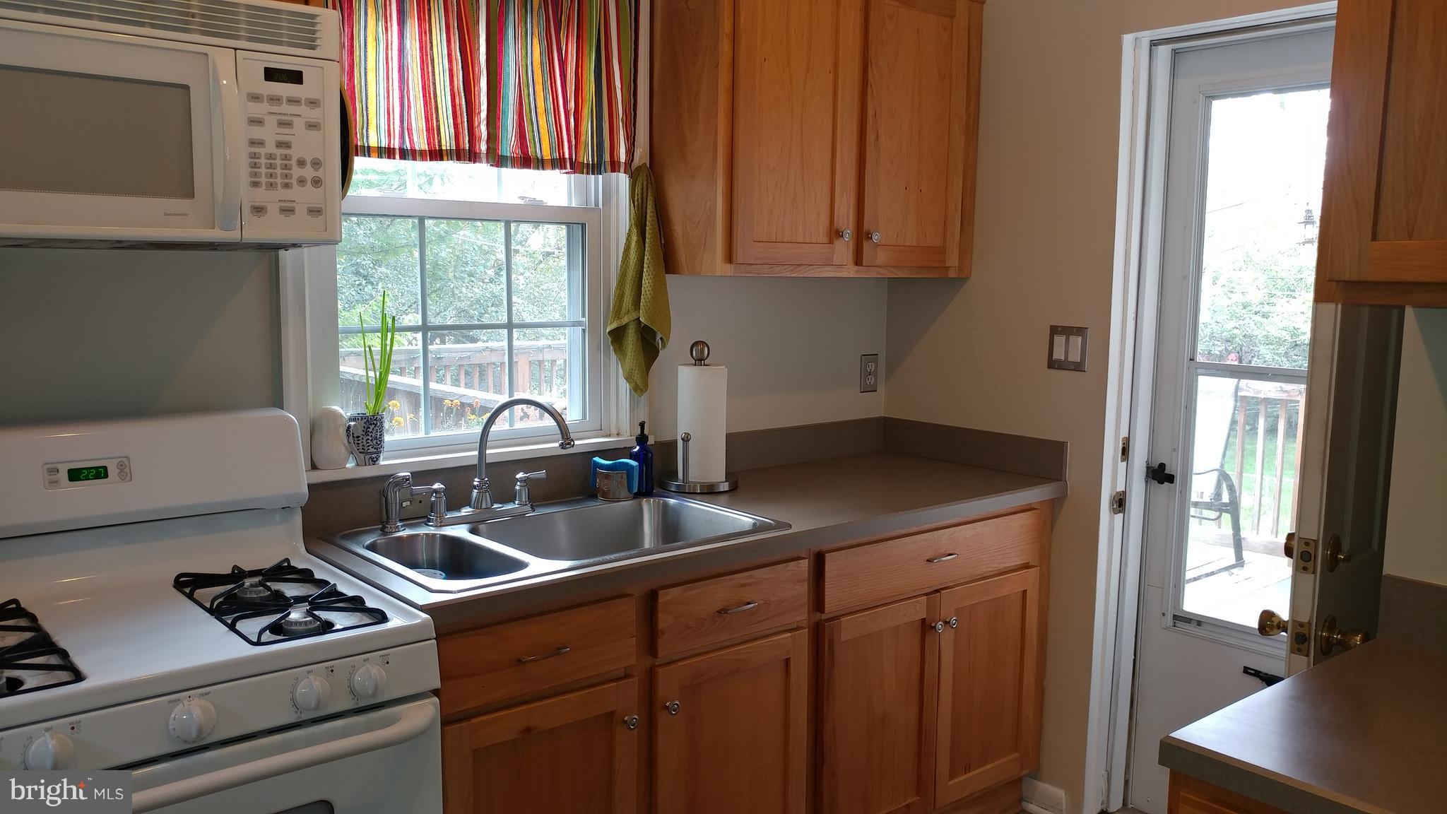 3207 Beverly Road Baltimore, MD 21214 - Photo 8 of 23 Kitchen