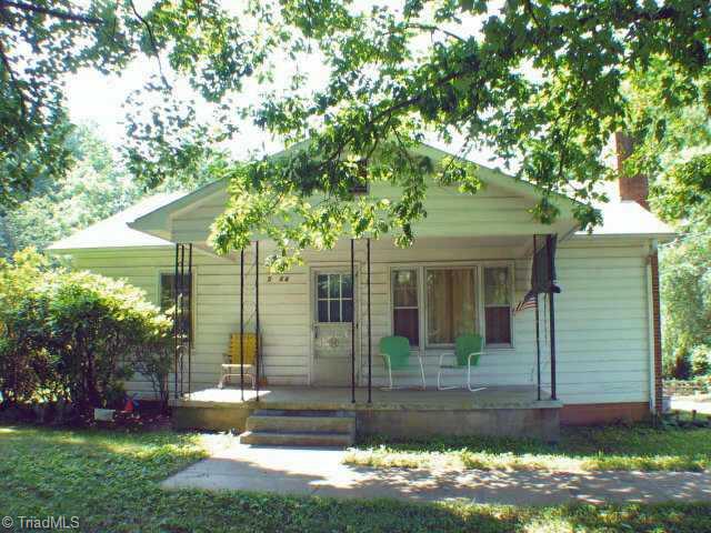 5544 Robinhood Road Winston-Salem, NC 27106 - Photo 1 of 1 Exterior Front.