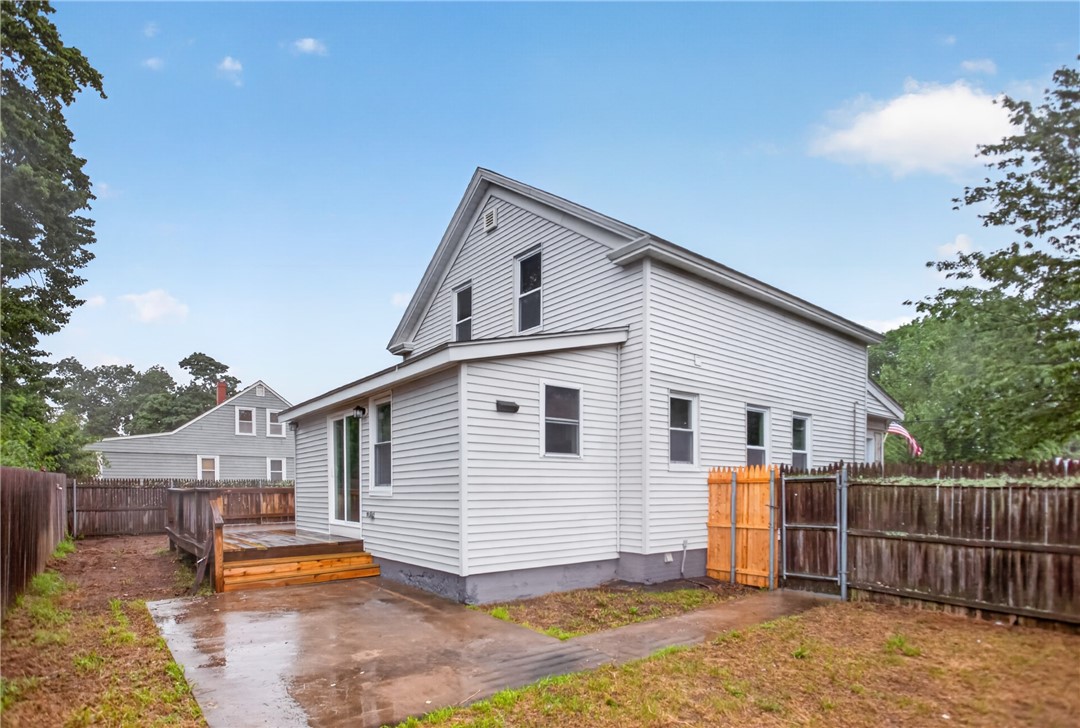 91 Ash Street Warwick, RI 02888 - Photo 39 of 49