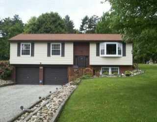 1742 Washington Road Apollo, PA 15613 - Photo 1 of 8 Exterior Front.