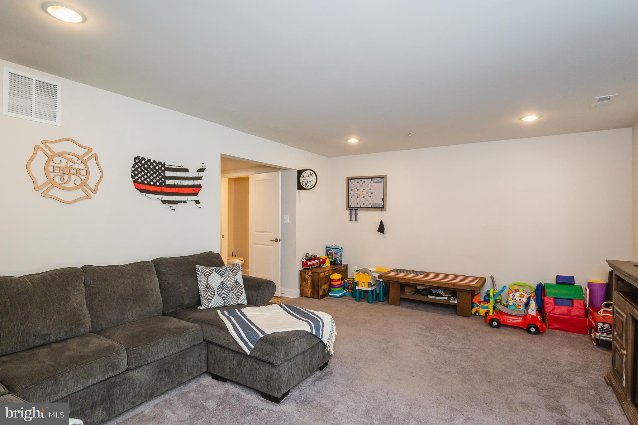 1303 Spindrift Road Aberdeen, MD 21001 - Photo 5 of 52 Gallery Image 5