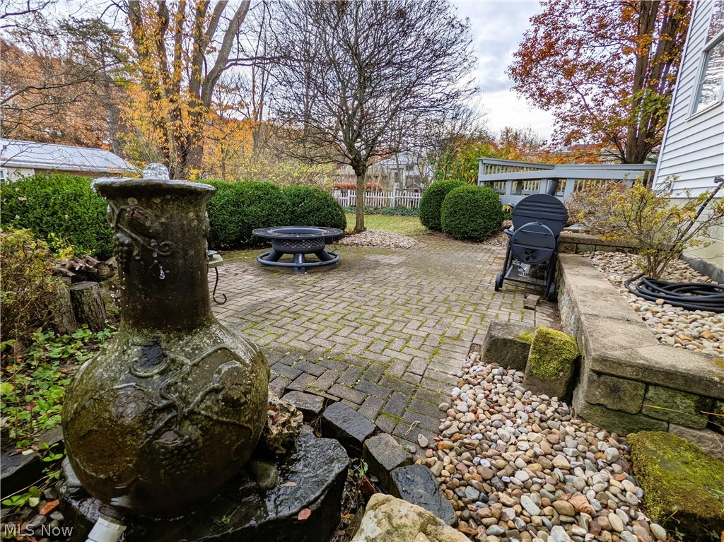 4175 Beckley Road Stow, OH 44224 - Photo 28 of 33 Another look at the patio from the water fountain
