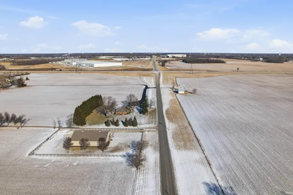 $250,000 | 6201 South Cowan Road, Muncie, IN 47302