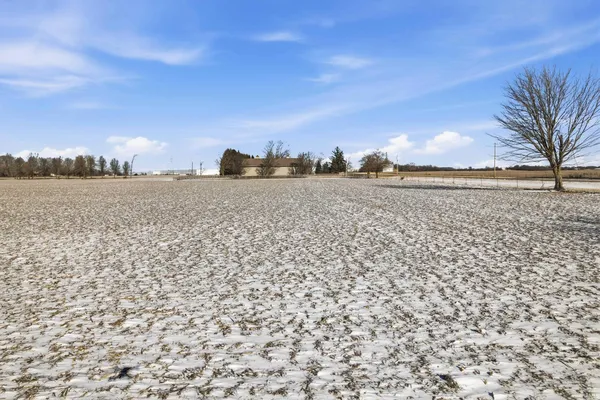 $250,000 | 6201 South Cowan Road, Muncie, IN 47302