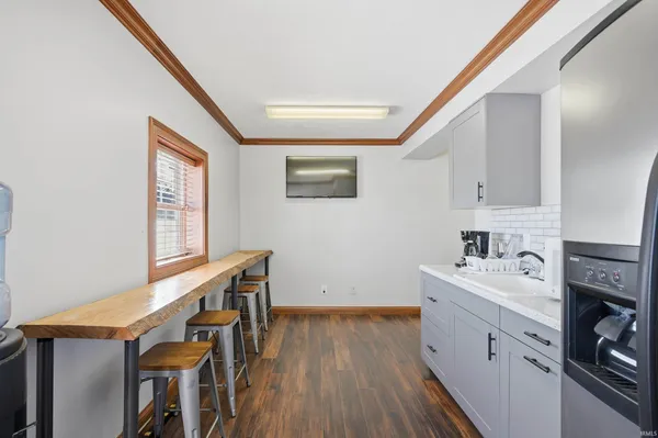 $250,000 | 6201 South Cowan Road, Muncie, IN 47302