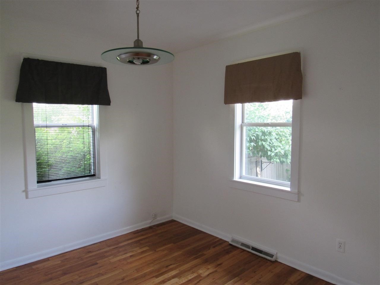 4056 Elms Road Flushing, MI 48433 - Photo 21 of 29 21464813-20.JPG