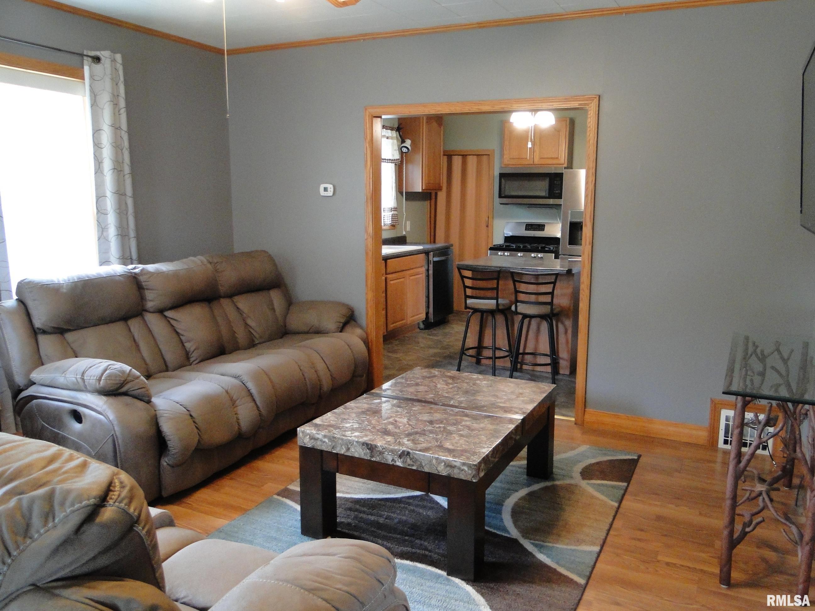 305 Maple Street Augusta, IL 62311 - Photo 5 of 21 Gallery Image 5